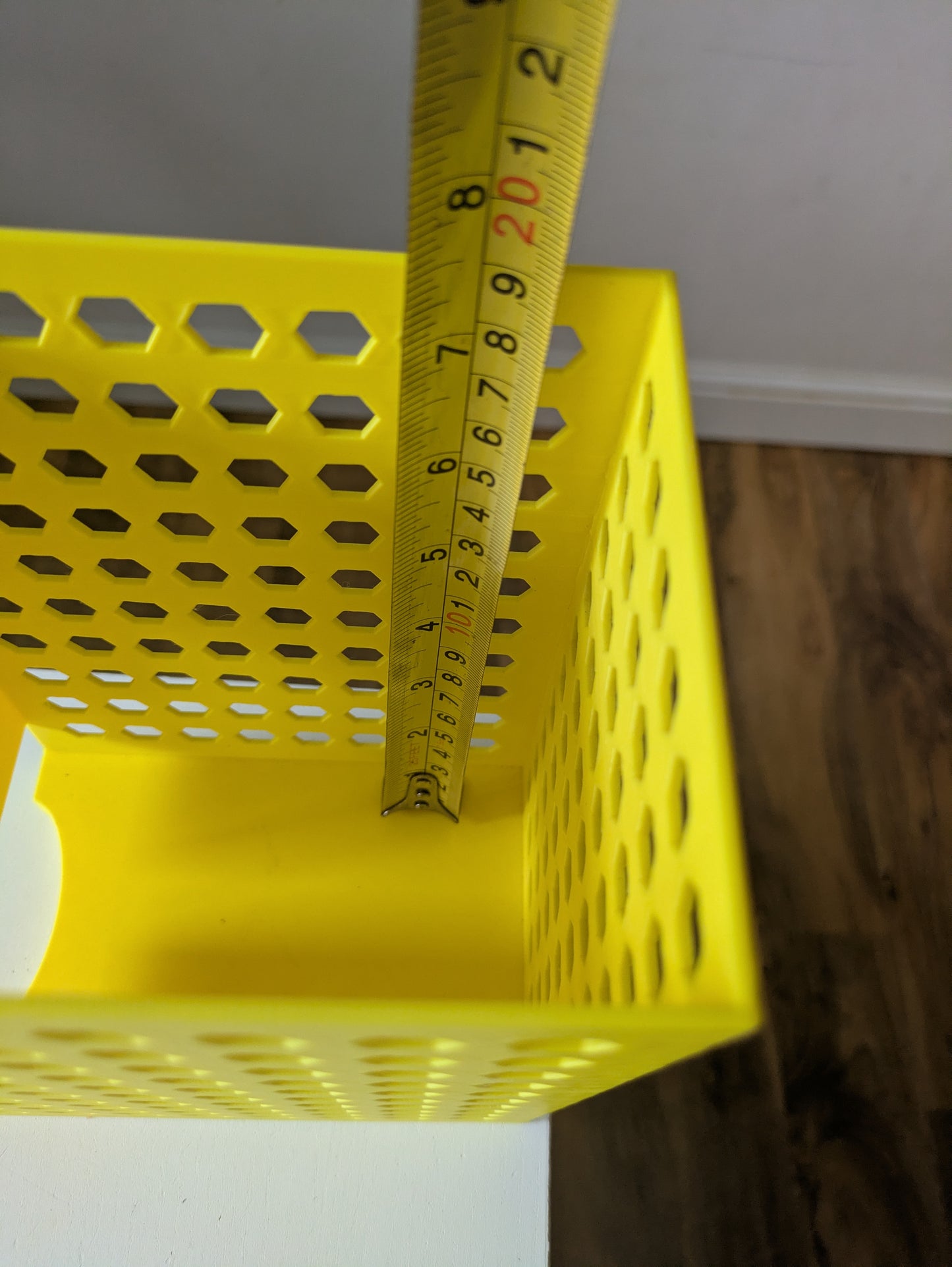 Pet food pouch holder dispenser