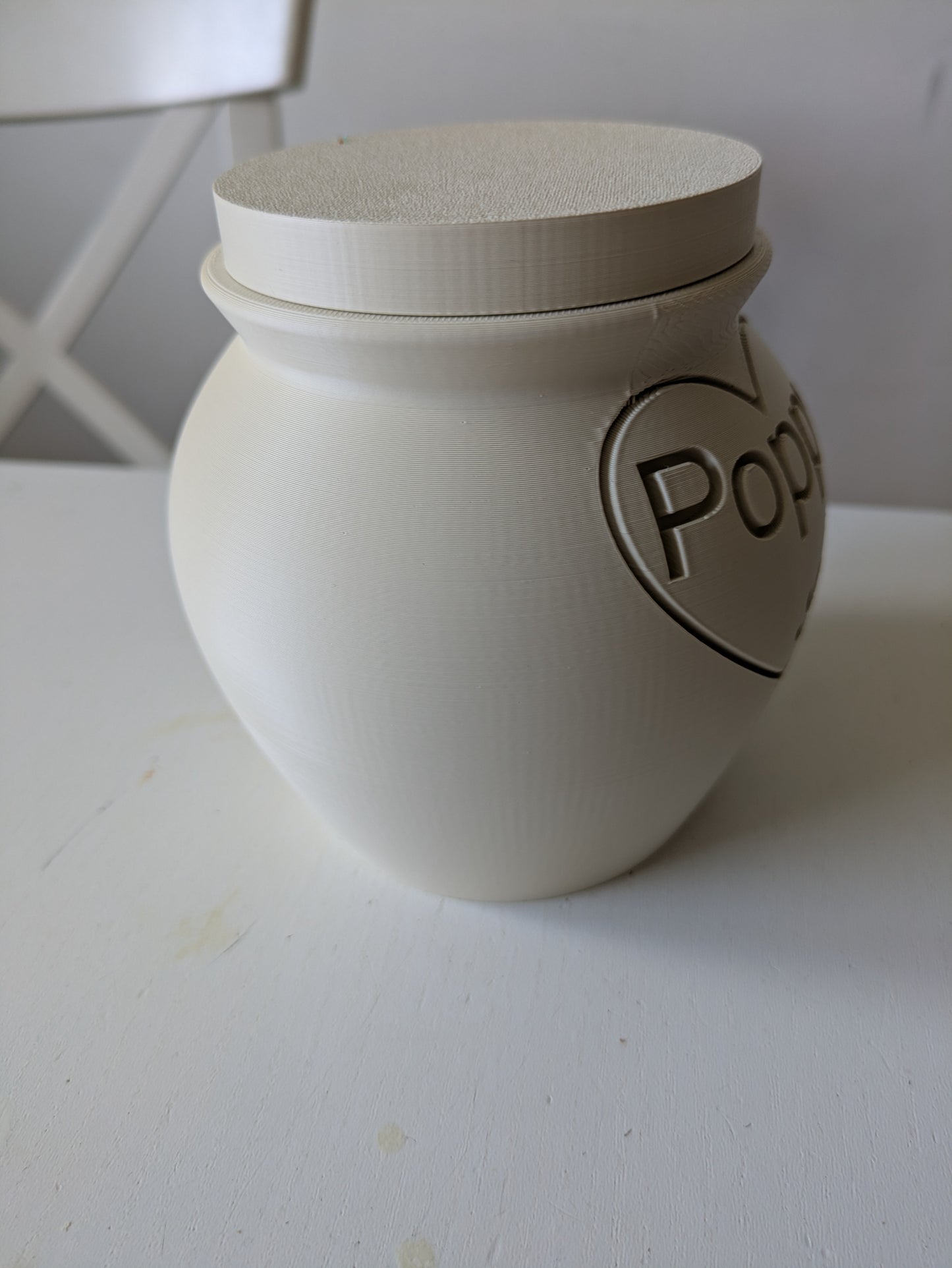 Pet cremation urn