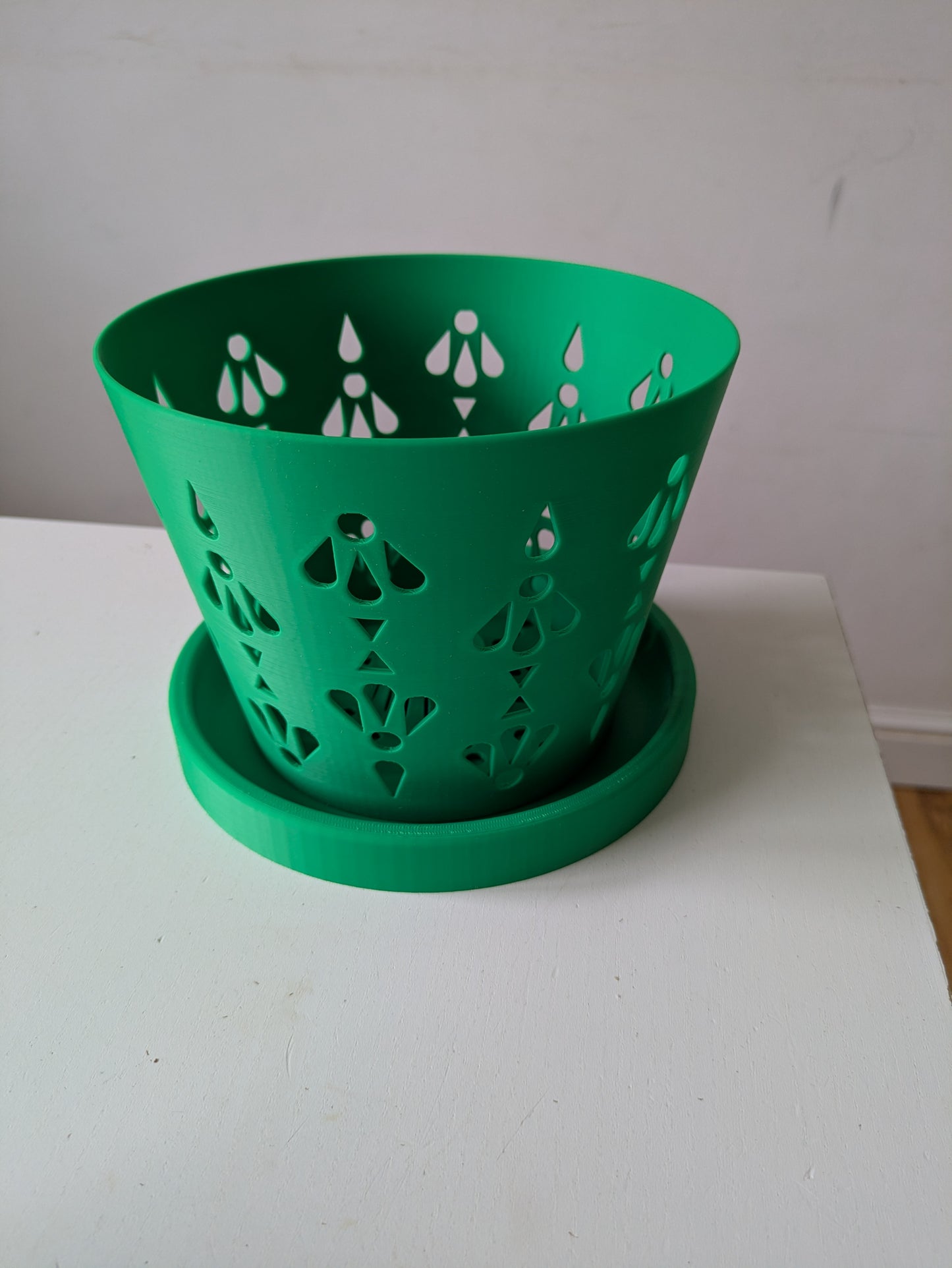Extra large orchid planter with drip tray