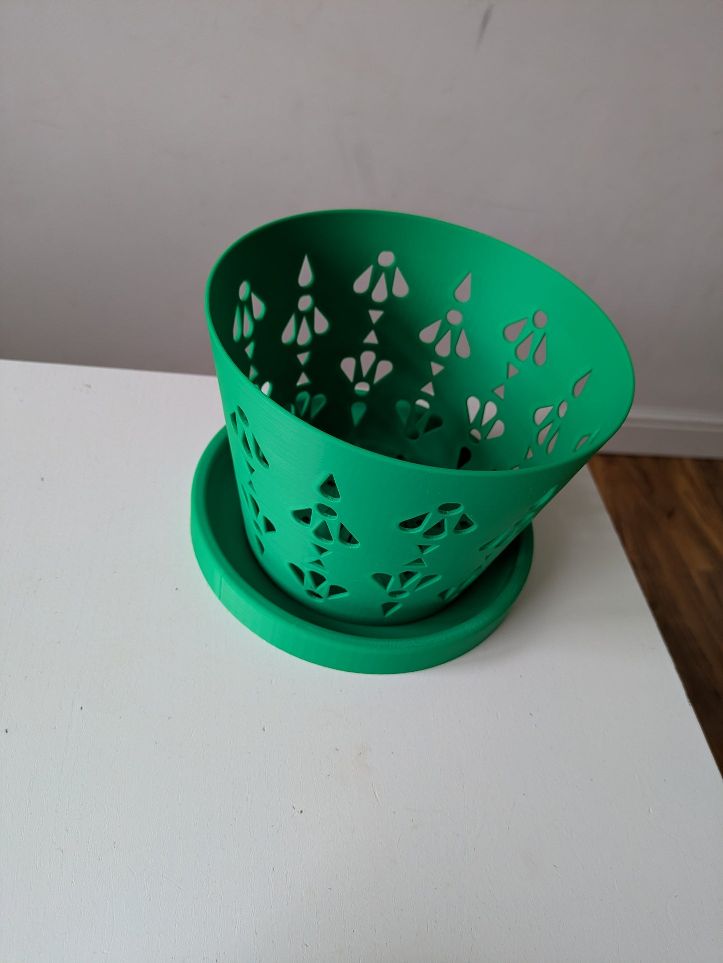 Extra large orchid planter with drip tray