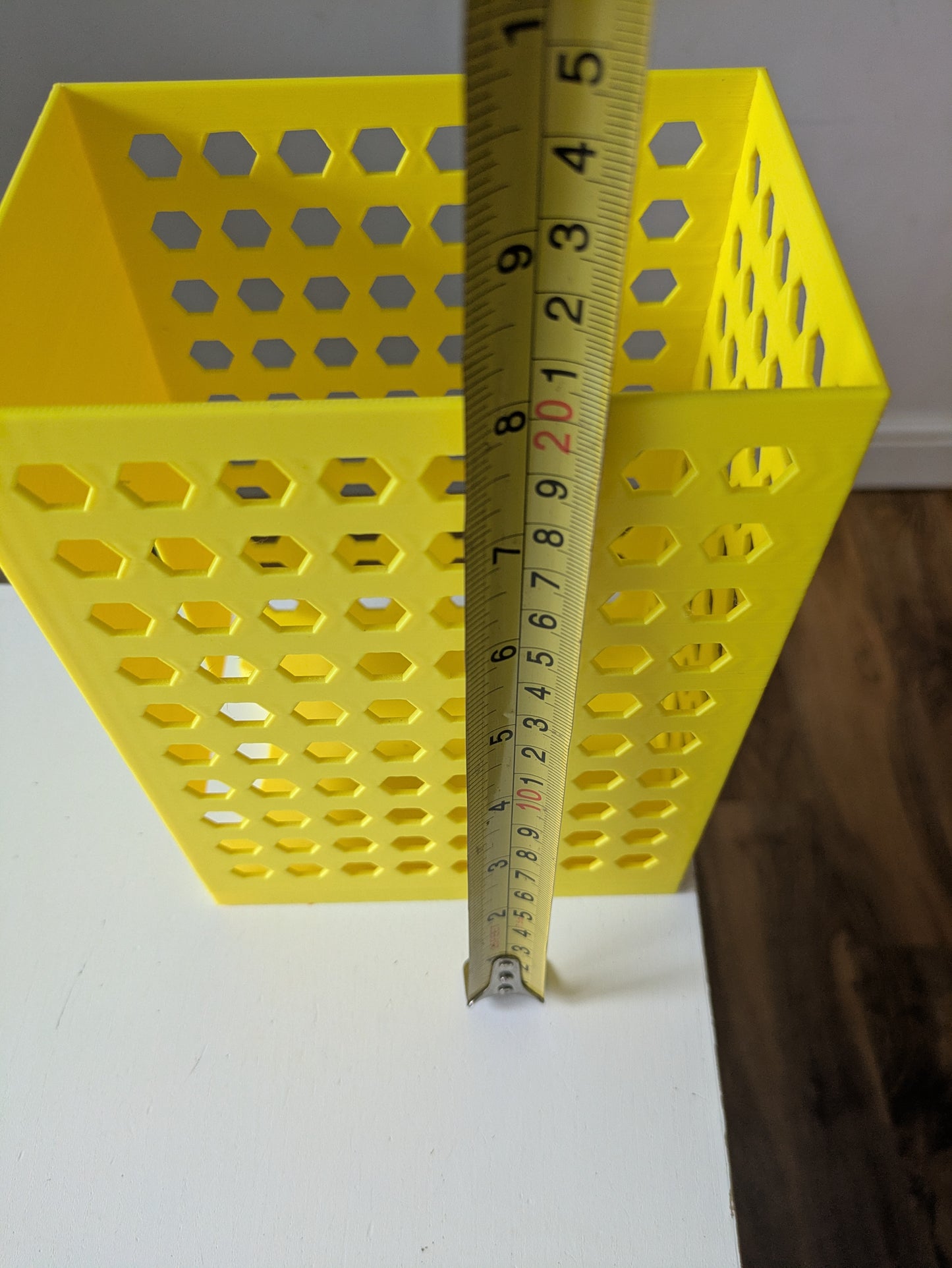 Pet food pouch holder dispenser